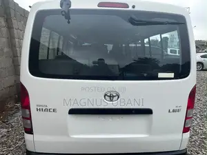 Toyota Grand HiAce 2001 White