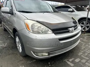 Toyota Sienna LE AWD 2005 Gold