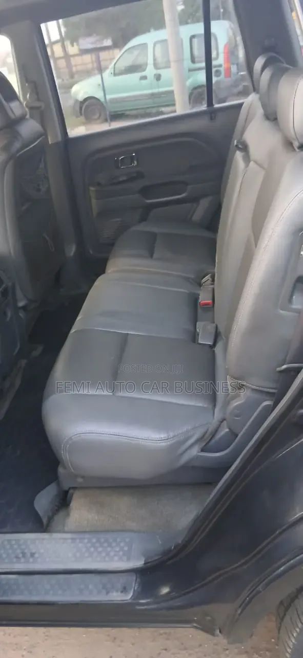Honda Pilot 2004 Black