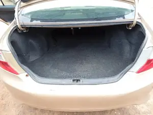 Toyota Camry 2011 Gold