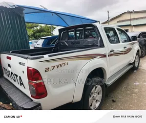 Toyota Hilux 2014 White