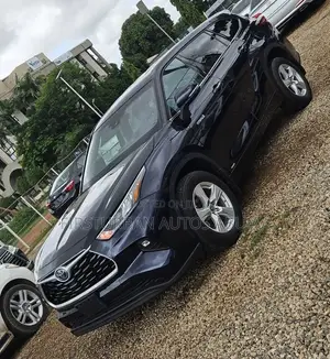 Toyota Highlander Platinum 2021 Black