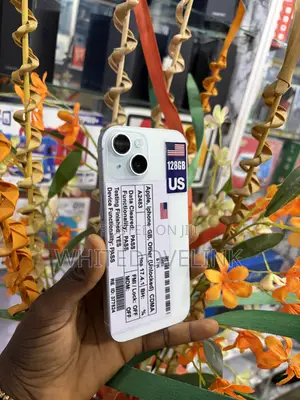 Apple iPhone 15 128 GB White