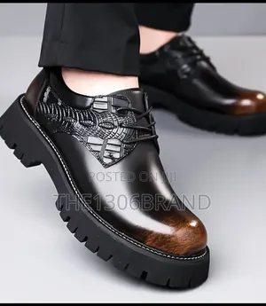 Mens Luxury Crocodile-Embossed Leather Shoes–Chunky Sole Lace-Up Shoes