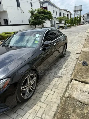 Mercedes-Benz E300 2019 Black