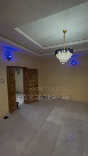 Furnished 2bdrm Apartment in Aba Bashorun Road, Akala Express for rent