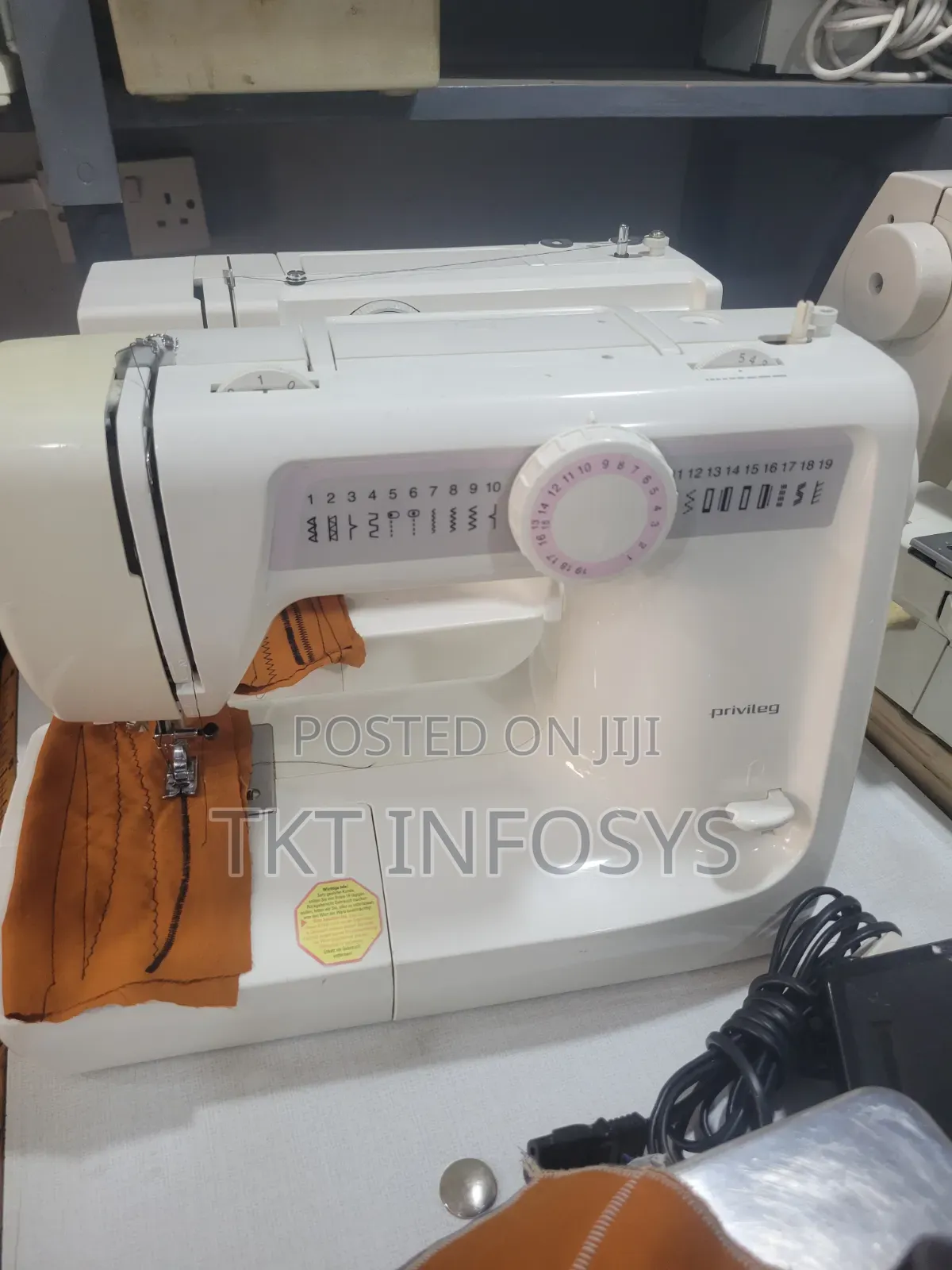 PRIVILEG Electric Tabletop Sewing Machine