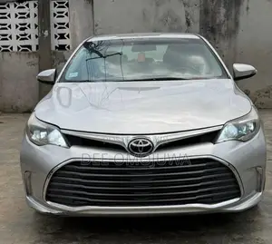 Toyota Avalon XLE Sedar FWD (3.5L 6cyl 6A) 2013 Silver
