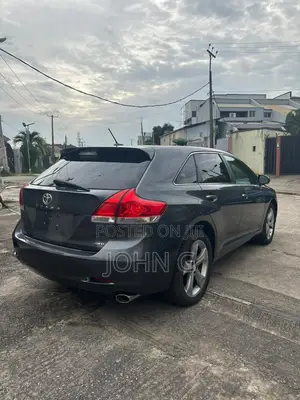 Toyota Venza V6 AWD 2011 Brown