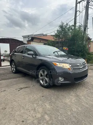 Toyota Venza V6 AWD 2011 Brown