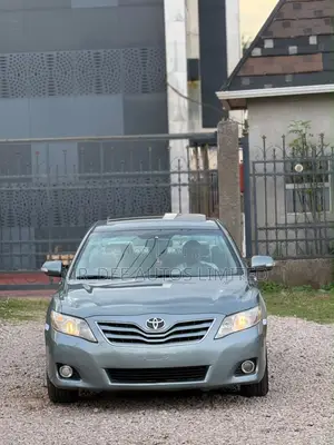Toyota Camry 2010 Green