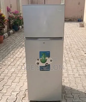 Midea 204L Fridge With Freezer