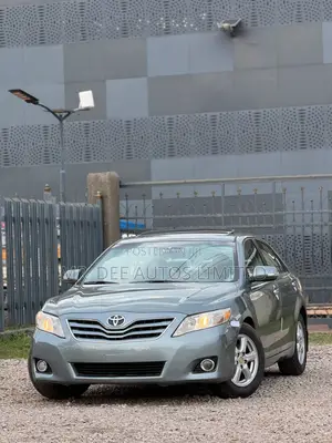 Toyota Camry 2010 Green
