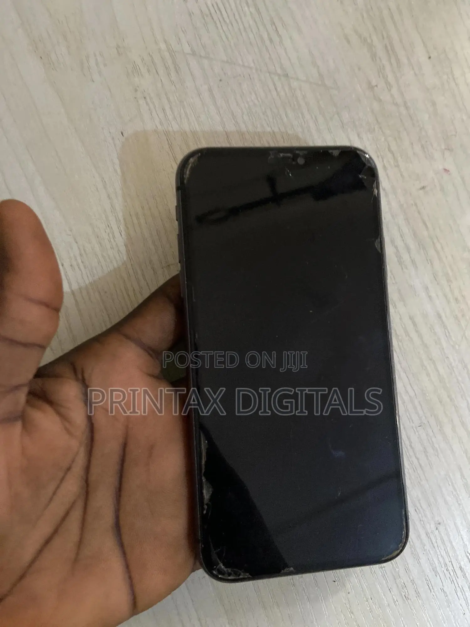 Apple iPhone 11 64 GB Black