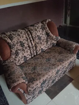 Set of Chair Available