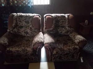 Set of Chair Available