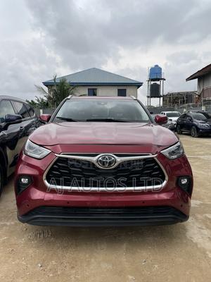 Toyota Highlander Limited AWD 2023 Red