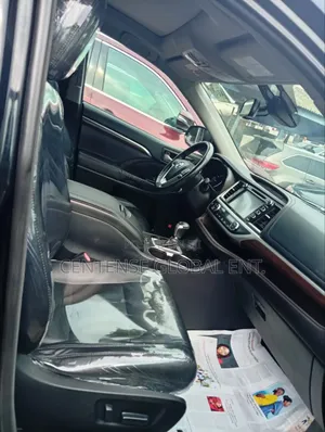 Toyota Highlander 2015 Black
