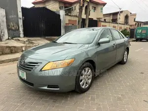 Toyota Camry LE 4dr Sedan (2.4L 4cyl 5A) 2008 Gray