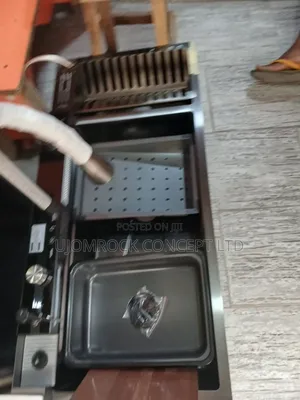 High Quality Black Executive Kitchen Sink