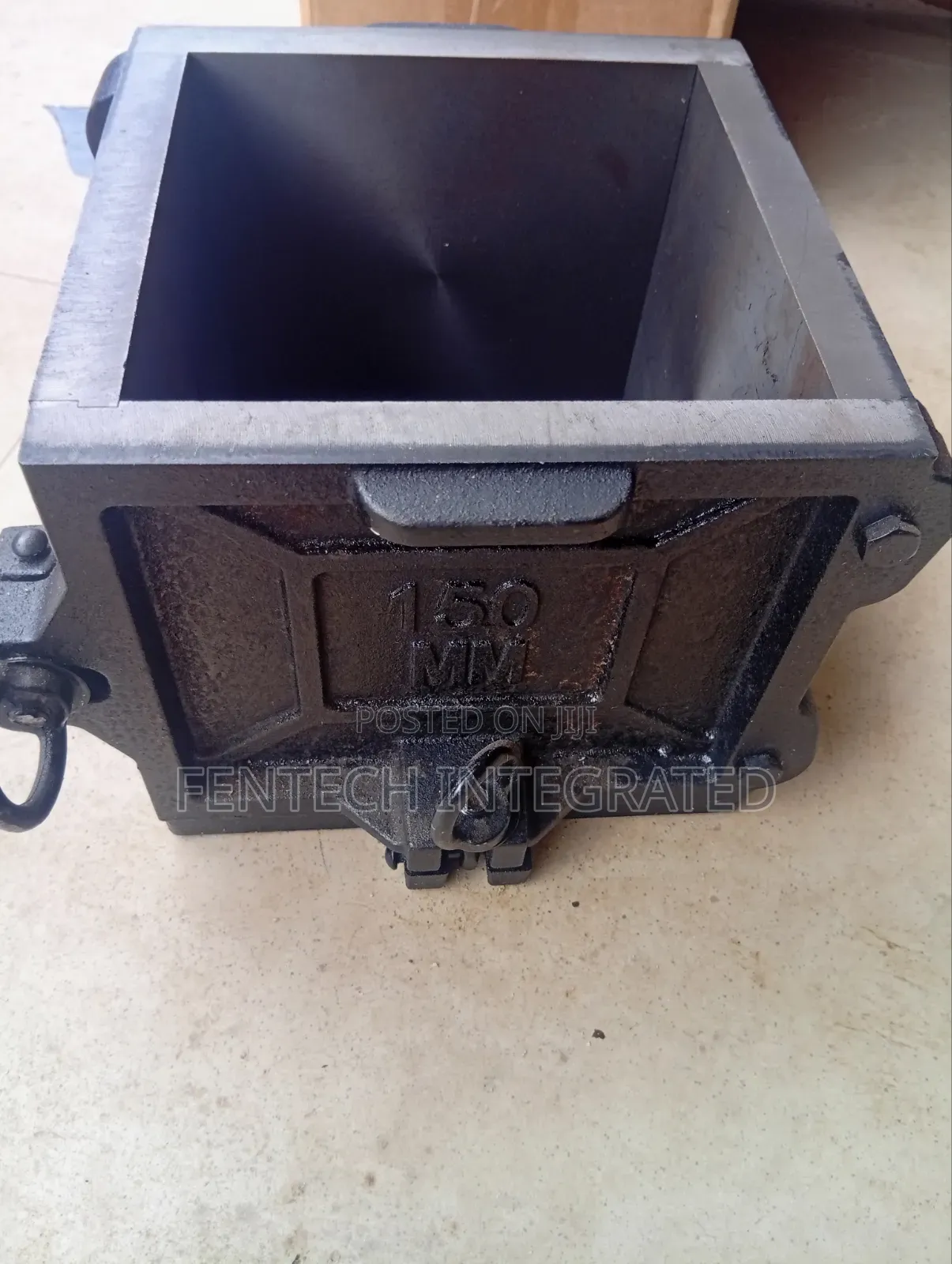 Concrete Cube Mould