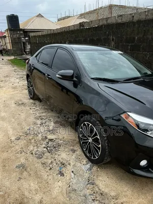 Toyota Corolla 2015 Black
