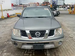 Nissan Frontier 2006 Gray