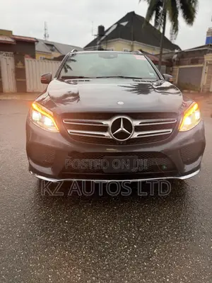 Mercedes-Benz GLE-Class GLE 400 4MATIC 2017 Gray