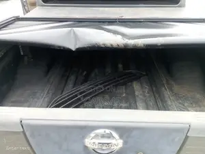 Nissan Frontier 2006 Gray
