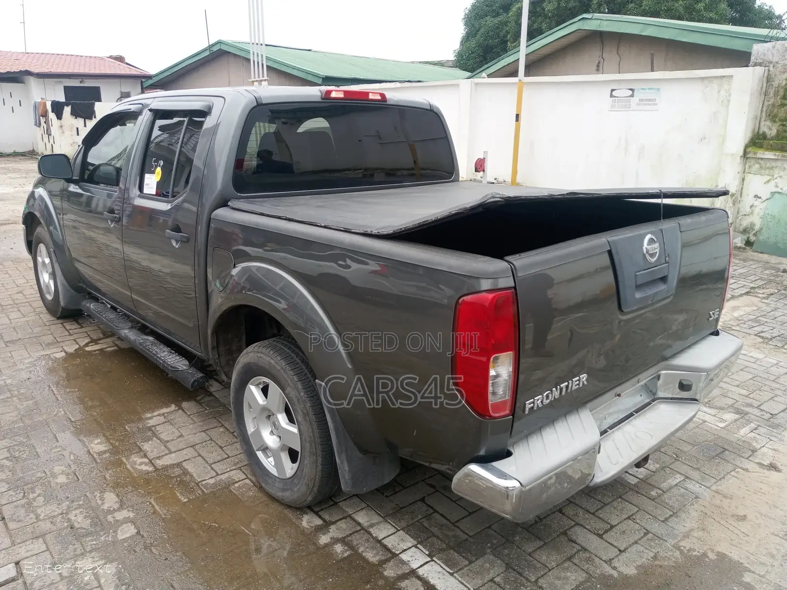 Nissan Frontier 2006 Gray