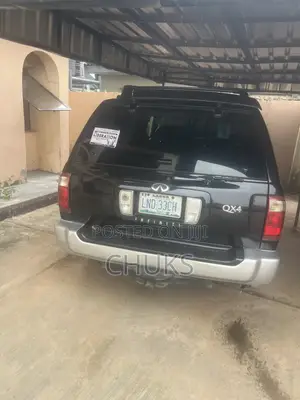 Infiniti QX4 2001 Black