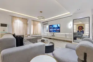 Luxury 3 Bedroom Apartment