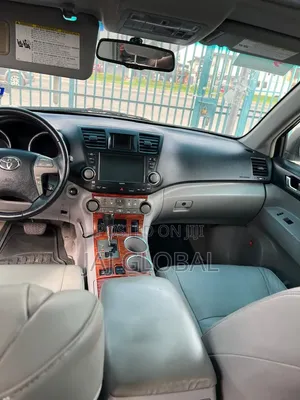 Toyota Highlander 2008 Silver