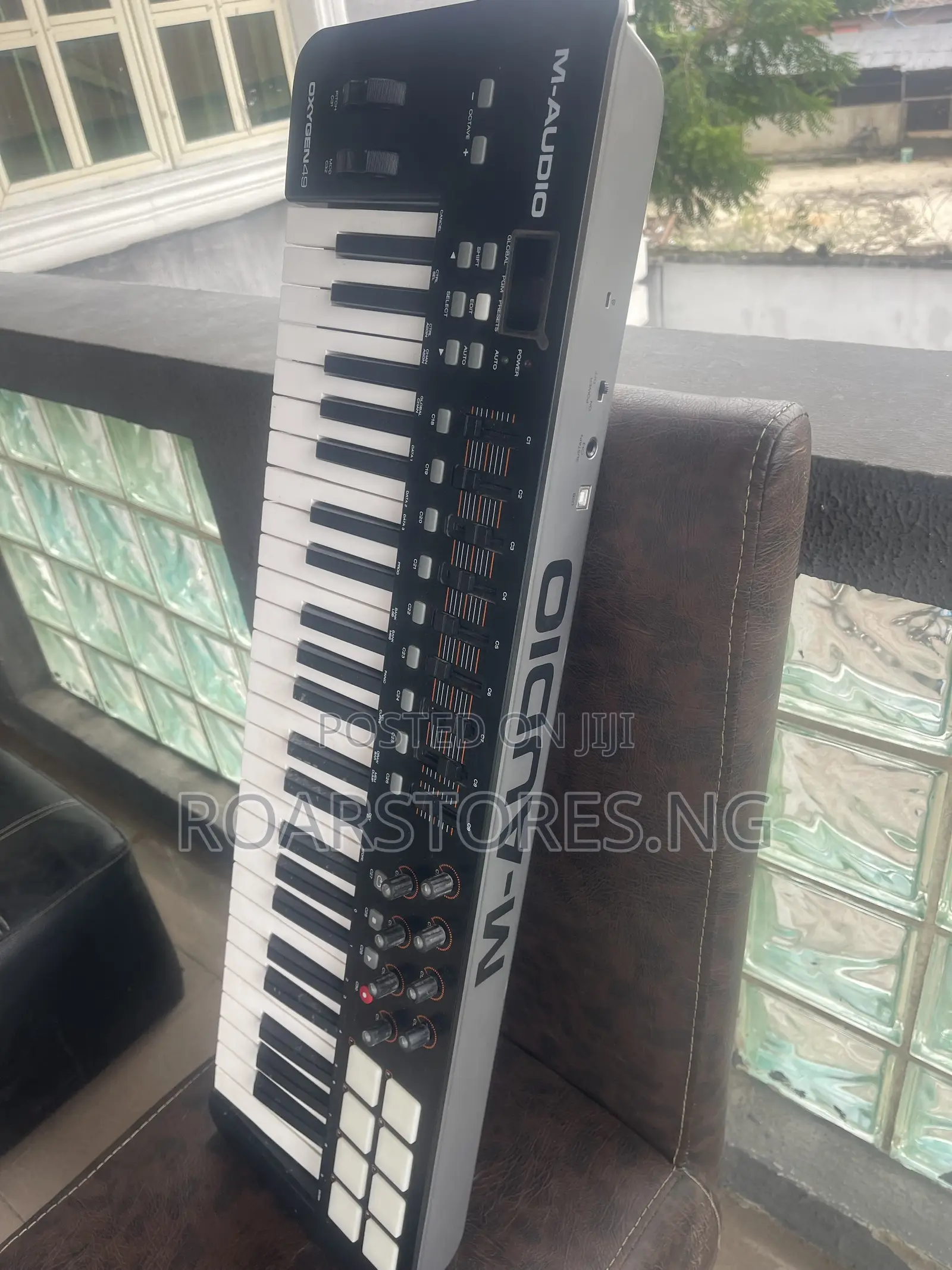 M - Audio Oxygen Keys 49 Midi Keyboard