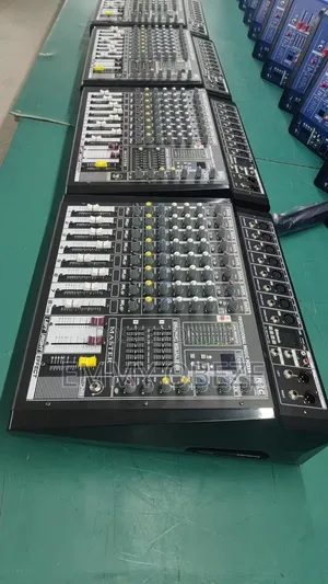 Yamaha Powered Mixer 16ch