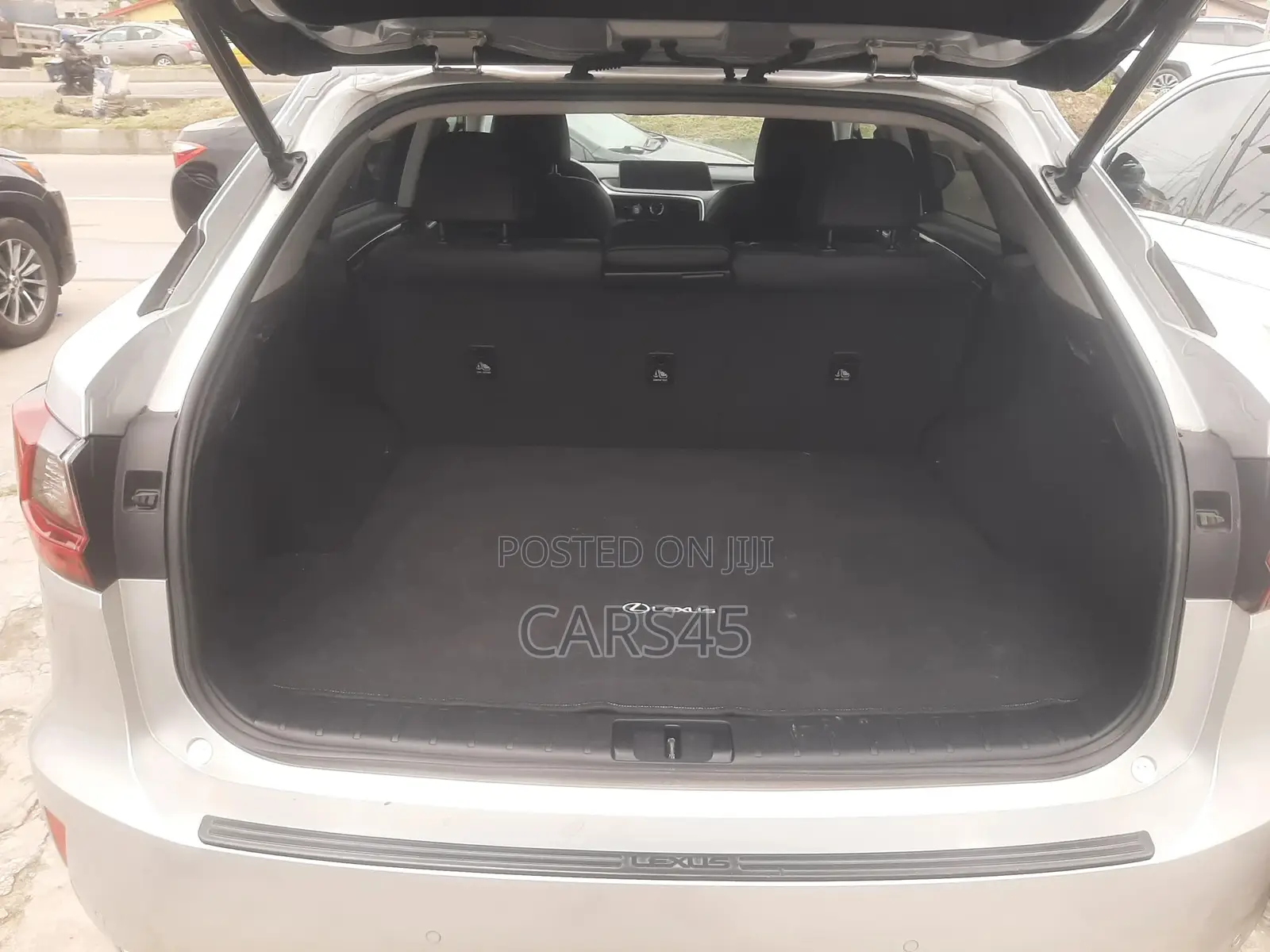 Lexus RX 2018 Silver