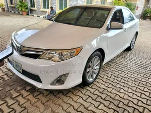 Toyota Camry 2012