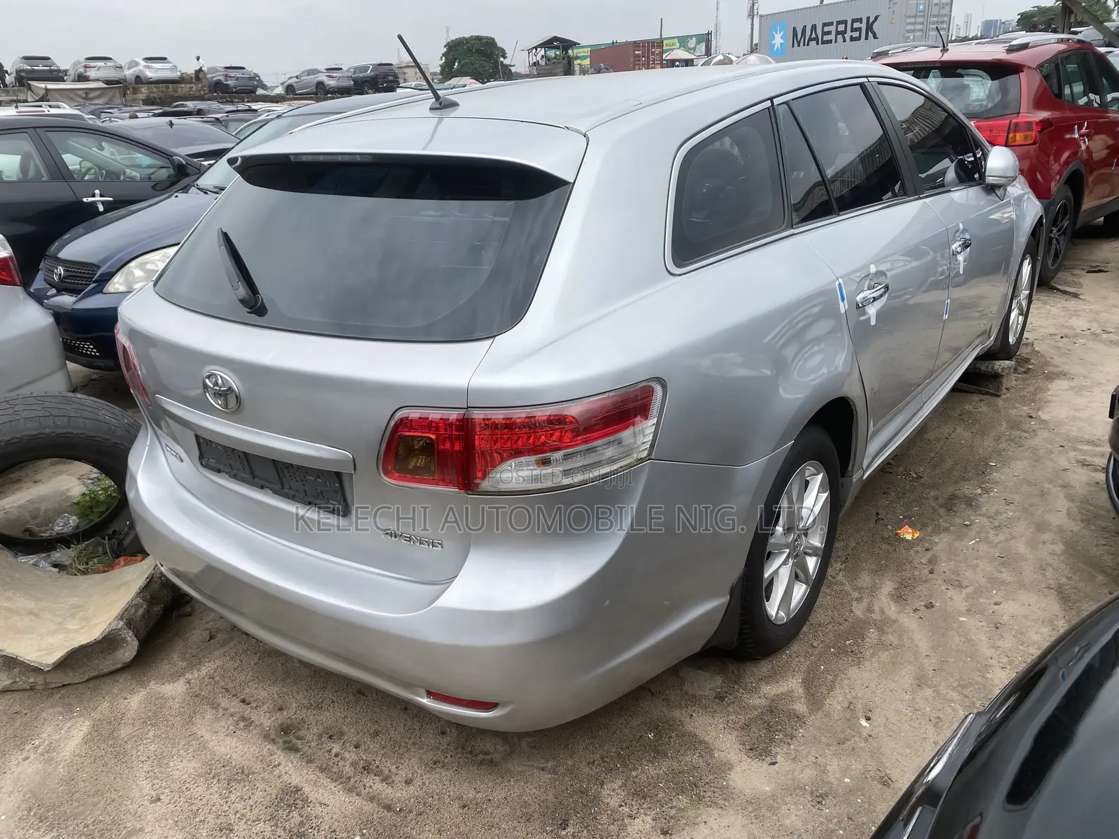 Toyota Avensis 2013 Silver