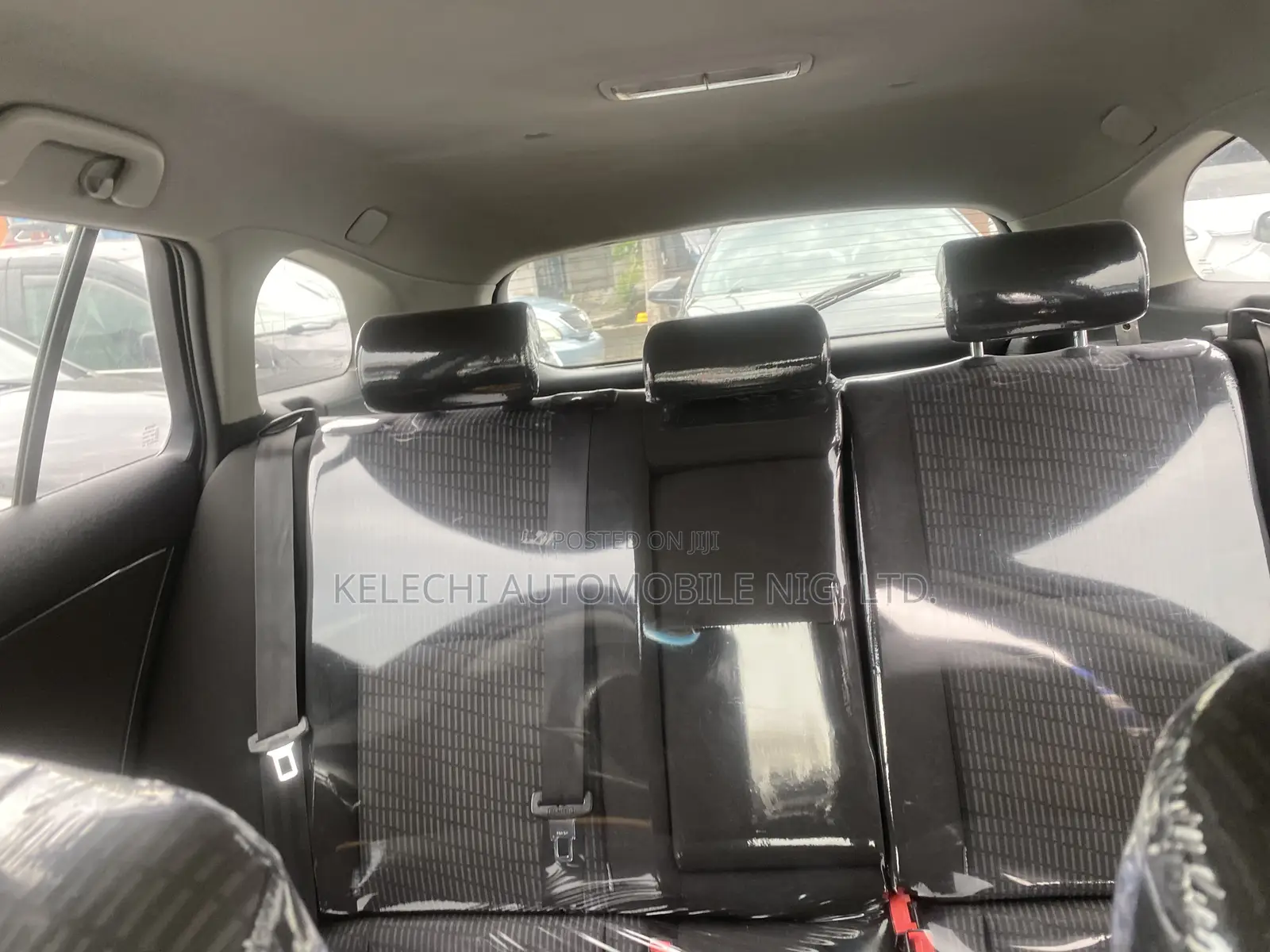 Toyota Avensis 2013 Silver