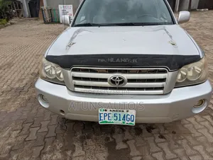 Toyota Highlander 2004 Silver