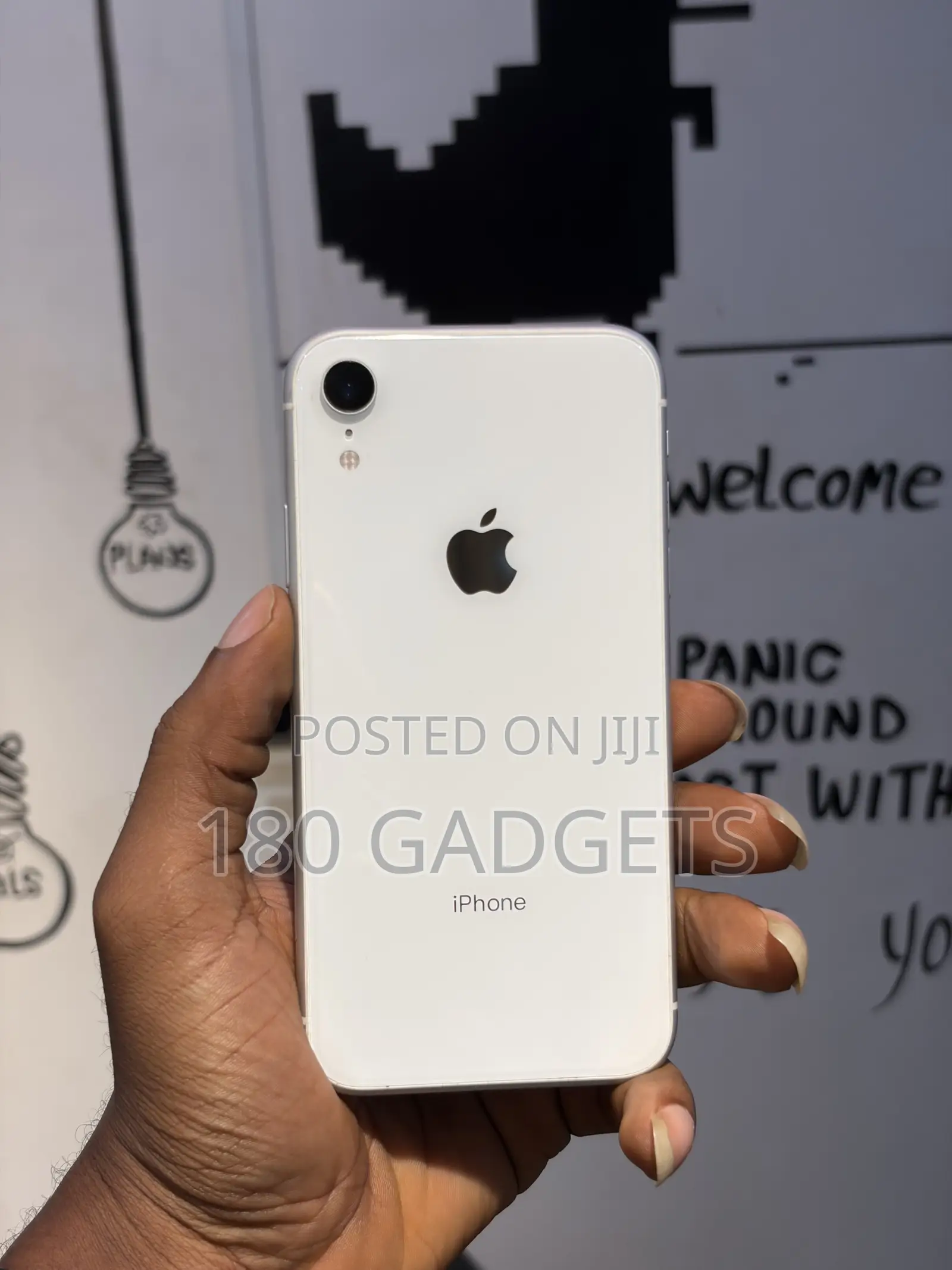 Apple iPhone XR 64 GB White