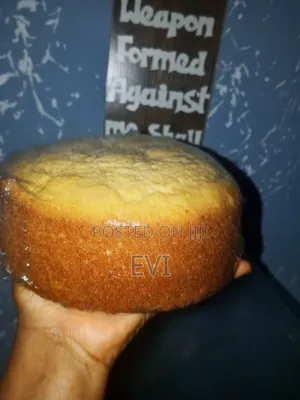 6 Inches Plain Vanilla Cake