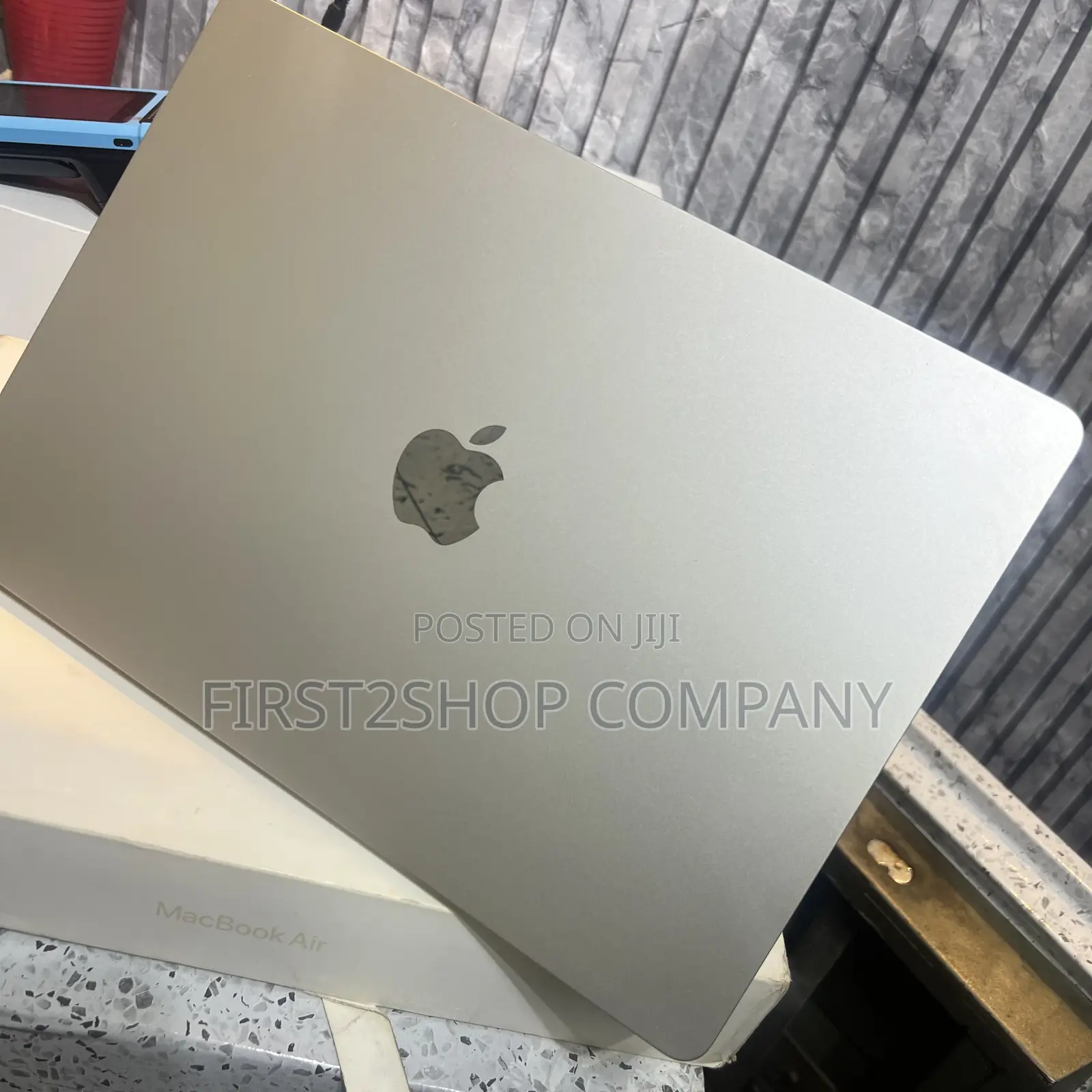 Laptop Apple MacBook Air 2023 M2 8GB Apple M2 SSD 256GB