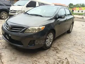 Toyota Corolla 2013 Gray