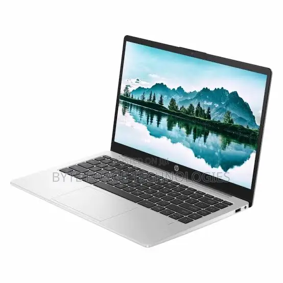 New Laptop HP 240 8GB Intel Core 3 SSD 512GB