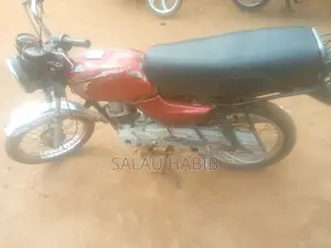 Bajaj Boxer 2022 Red