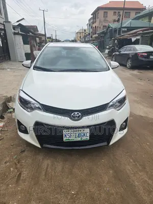 Toyota Corolla 2014 White