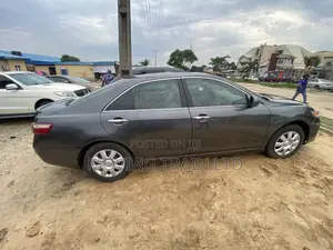 Toyota Camry LE 4dr Sedan (2.4L 4cyl 5A) 2006 Gray