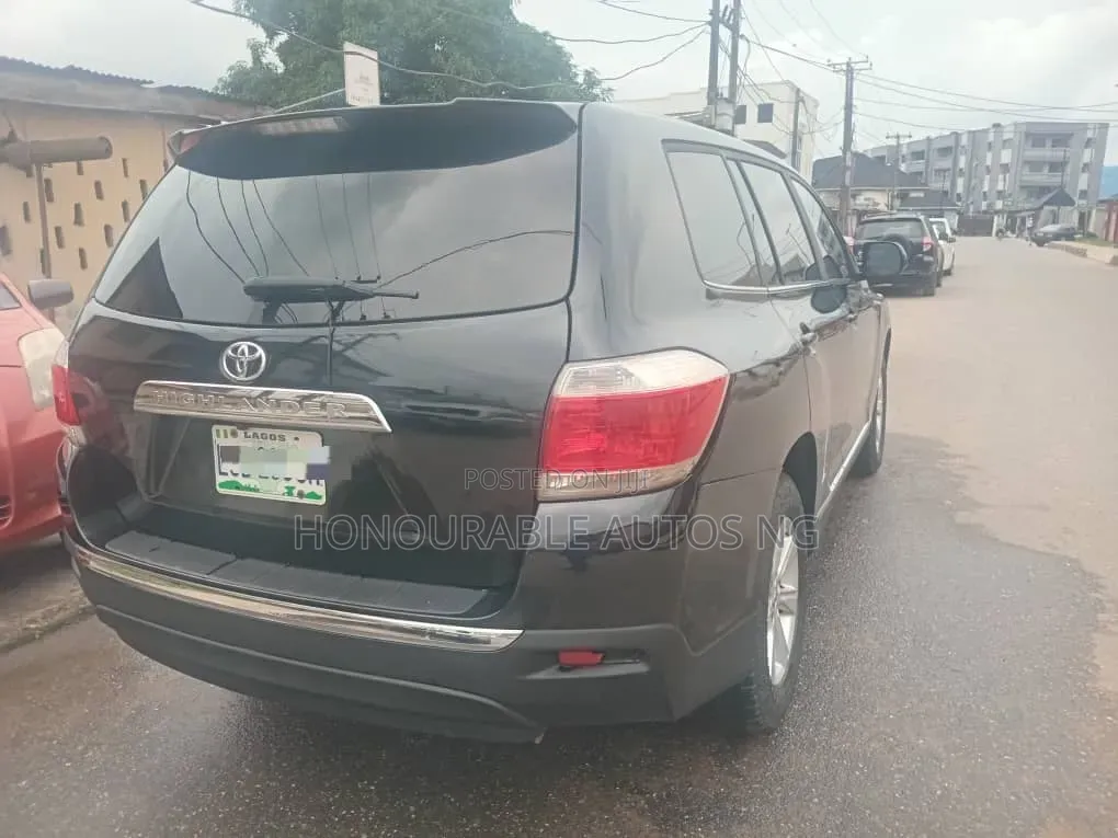 Toyota Highlander 2012 Black