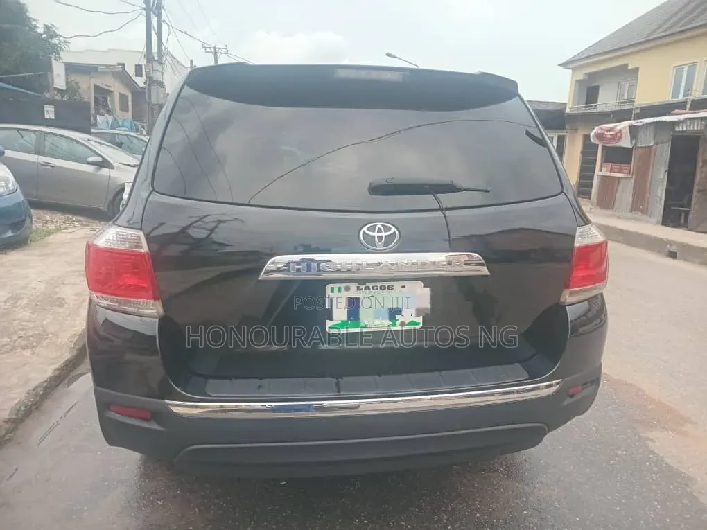 Toyota Highlander 2012 Black